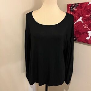Kaktus Black Relaxed Fit Scoop Neck Wide Sleeves w/ elastic cuff Blouse, size M